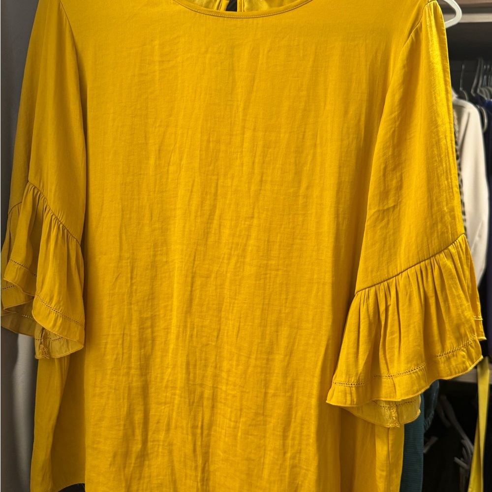 Sunny Ruffle Sleeve Blouse
